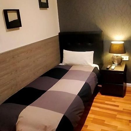 Single Rooms Madrid Exterior foto